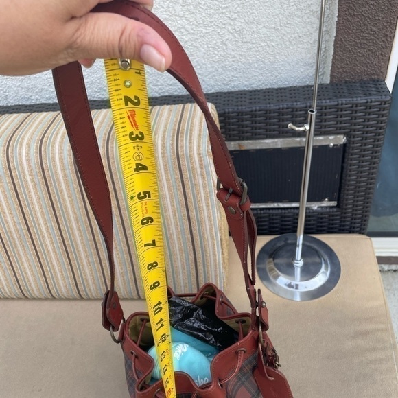 Bucket Bag in good condition - Picture 10 of 14